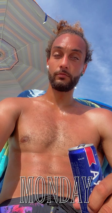 Aquaman model top photos