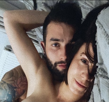 ShanieLea amp amp Allan exclusive model img