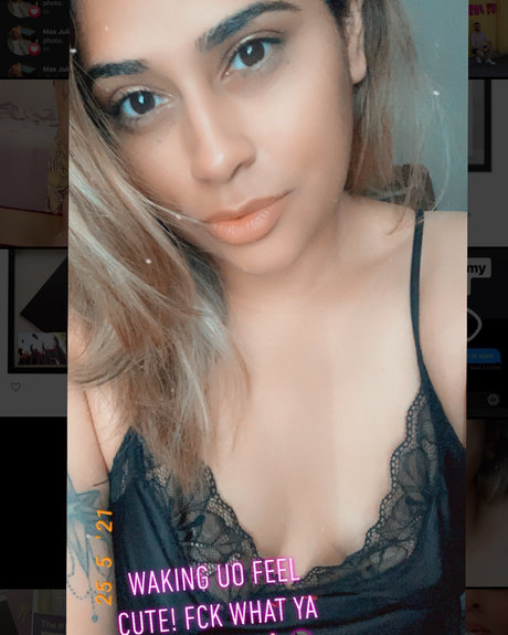 Lovely Obsession star nude gallery