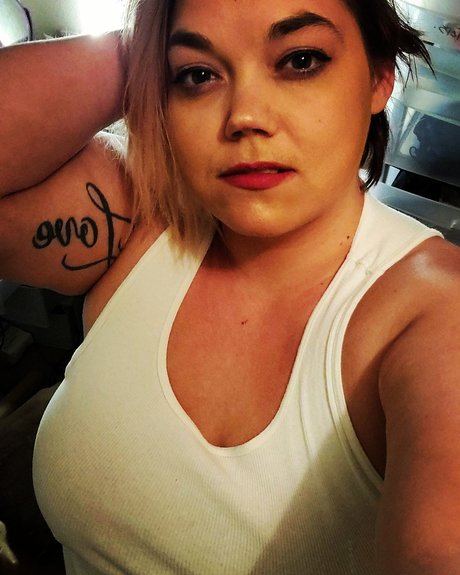 Lady Lou pornographic actress img