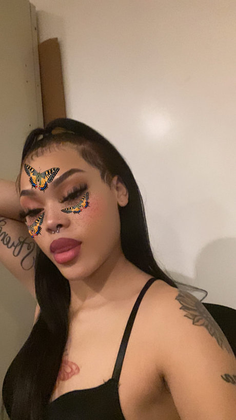 V I P Page top actress gallery