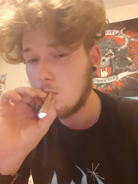 LordShwanzy naked star galleries