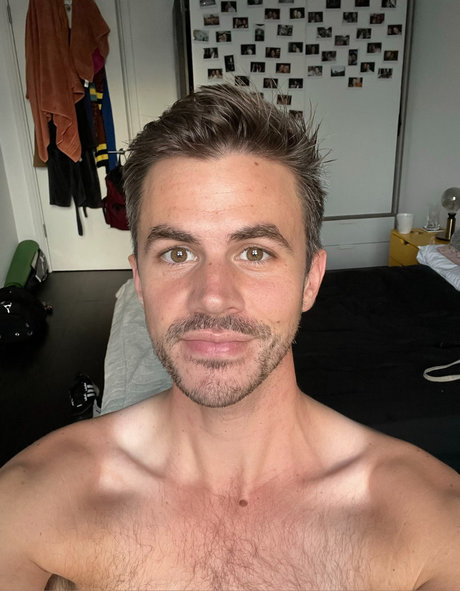 u36333469 model adult archive