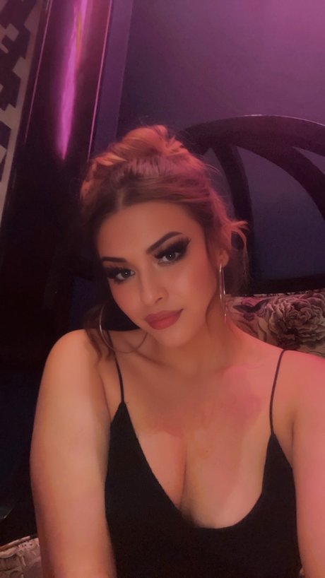 Lola Jane best model picture