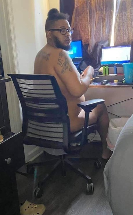 _Macchiato Persuasion_ model hd img