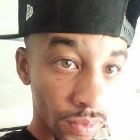 Calikidchristof86 porn model img