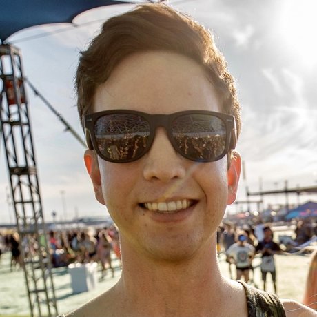 Luke Ryder nudes actress picture