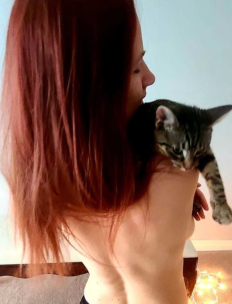 Lucy Morgan free pornstar images