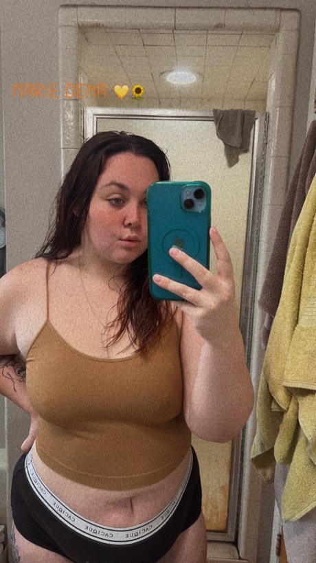 Marie dena erotic pornstar pic