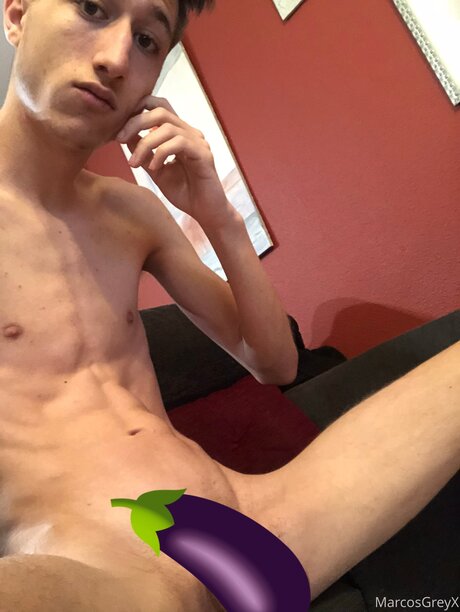 Marcos Grey_ art star photo