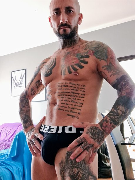 Marco Baral free model pictures