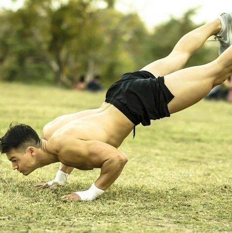 Manuel De Dominici star exclusive pics