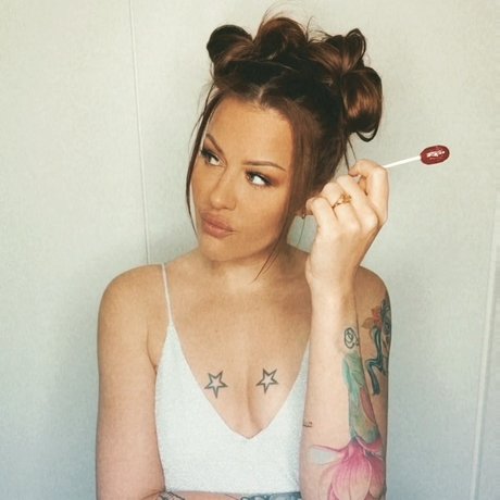 Mamsel porn model gallery