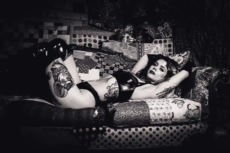 Mamma Creeper pornstar beautiful pic