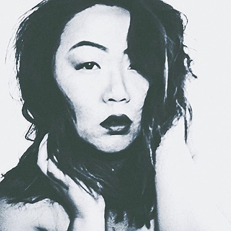 Mia VC beautiful model images