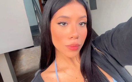 Michi_ pornstar exclusive galleries