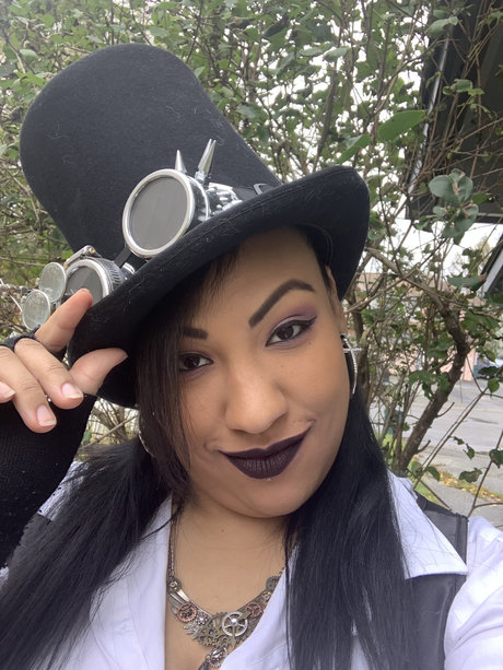 Ember Eldrid Abbadear erotic star pic