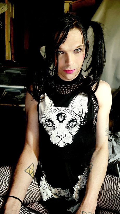 Melody Layne model high quality pictures