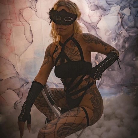 Mellisa s Divine Canvas pornographic star galleries