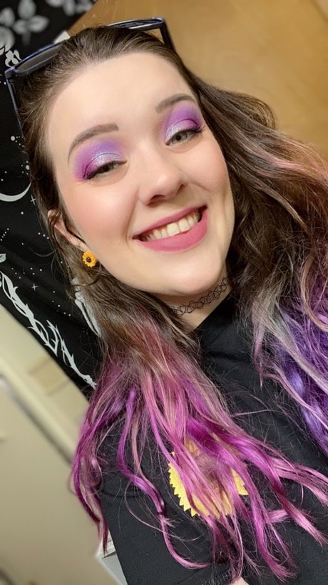 Melody Moon perfect model image