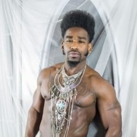 MegaBody pornstar exclusive photos