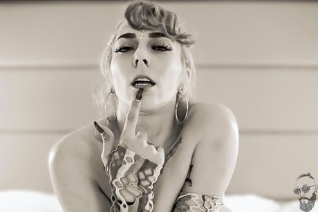 MedussaXXX star nude pic