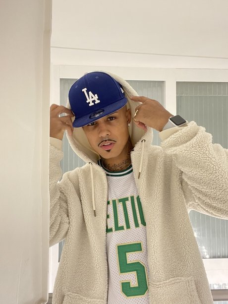 Mc Livinho porn model pics