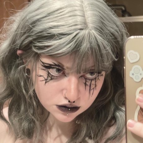 maybegoth erotic star image