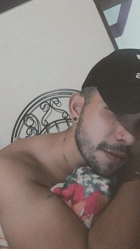 Maxximo R pornstar hd pictures