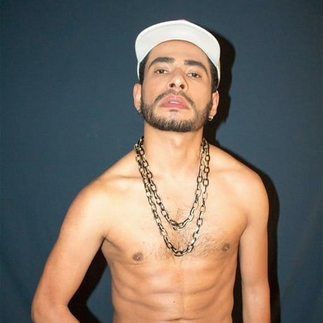 M A T E O star porn picture