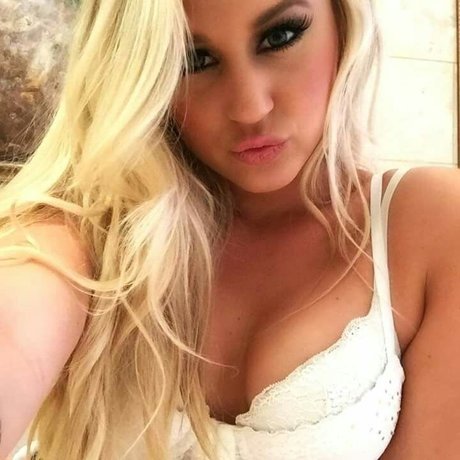 Mask me up sex actress picture