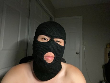 MaskedAsianDud3 model nice archive