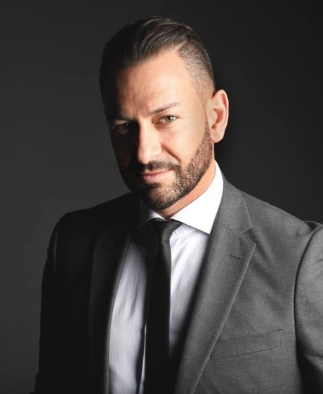 Masis Sarkisian naked model pictures