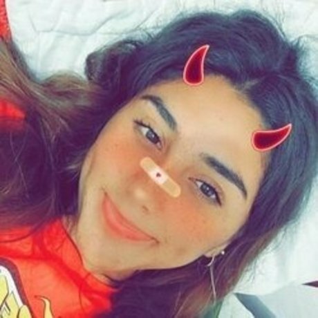 MIRINDA free model photo