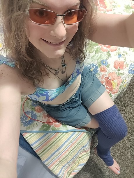 Miriam Rose exclusive actress archive