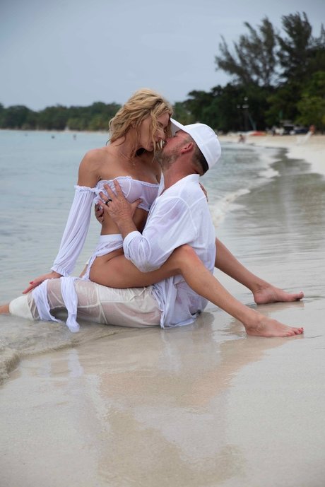 Mike amp ampMiranda star nude photos