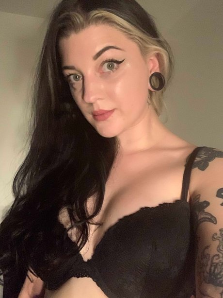 Mifty xxx actress picture