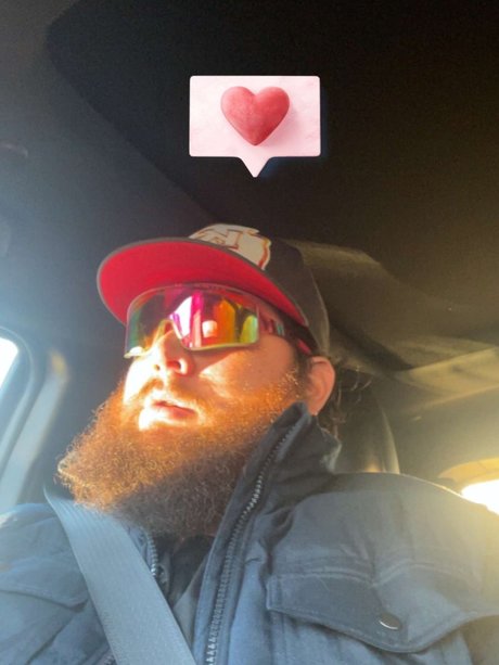 ShowMeCub high quality star pic