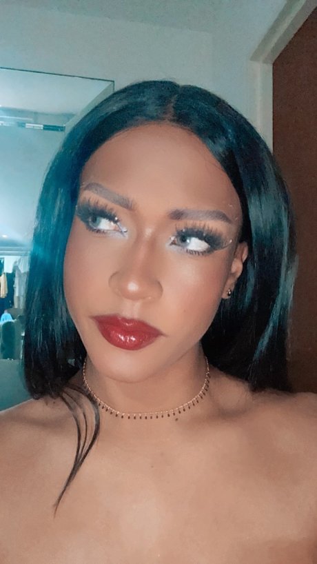 _Mia Vera_ model pretty pictures