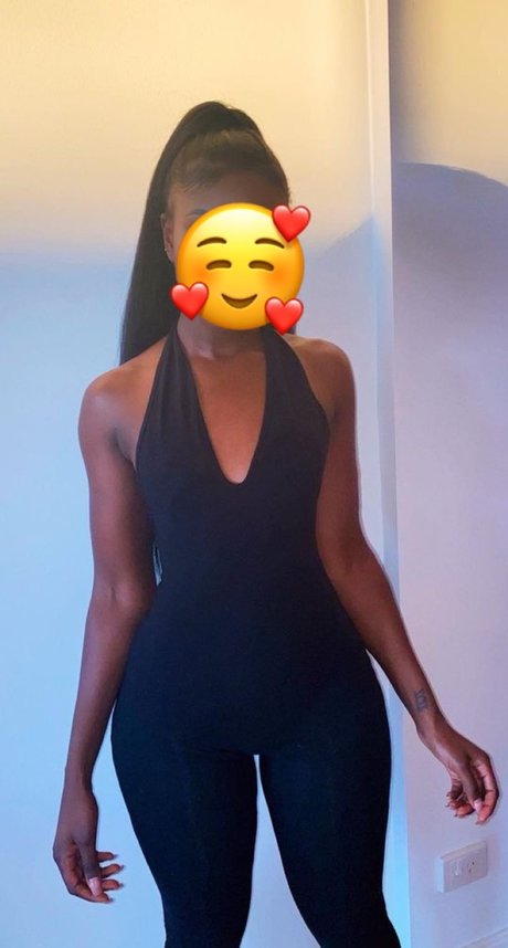 Me y Milan model adult pictures