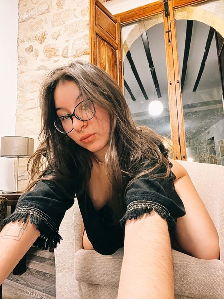 eri pretty pornstar photo