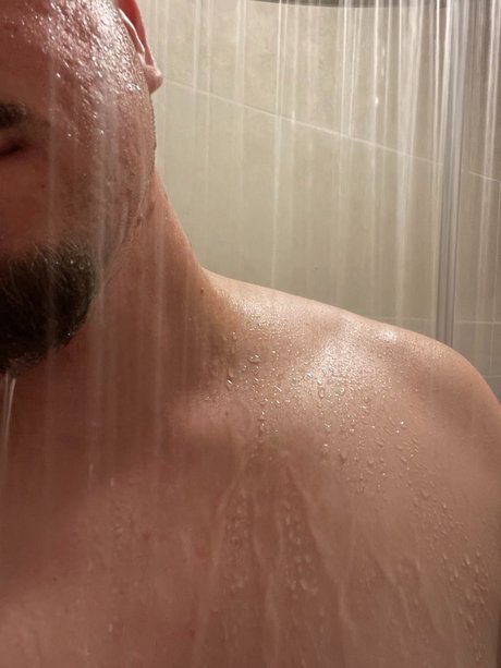 Guero adult model galleries