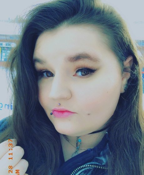 Sunny Carrier pretty star img