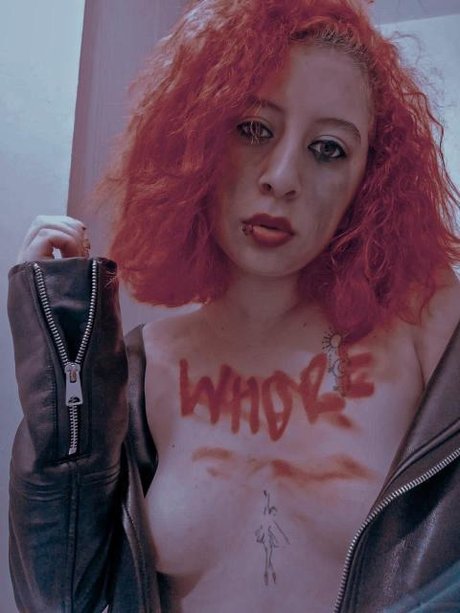 AYLIN high quality actress picture