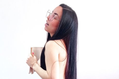 Montse nudes pornstar photo