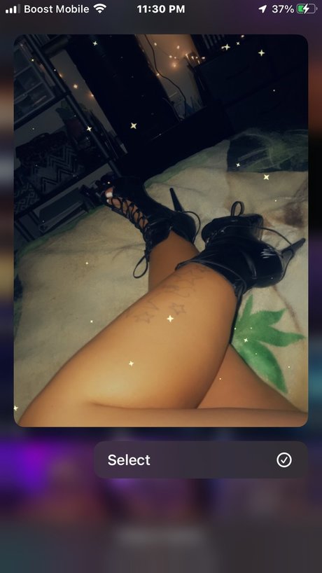 MontanaMontana_ naked pornstar image