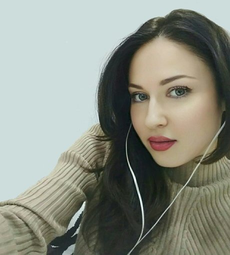 Monica Bruno_ beautiful star image