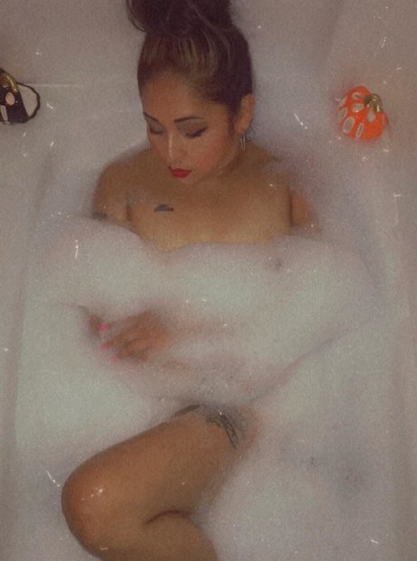 Patricia Pena star art photo