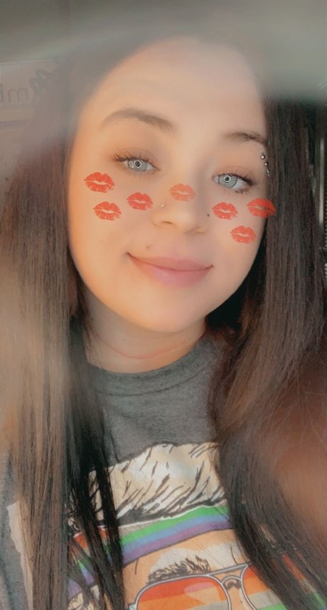 Queen B tch_ high quality actress picture