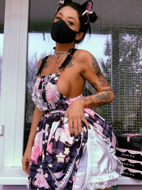 Molly Alien xxx star pics